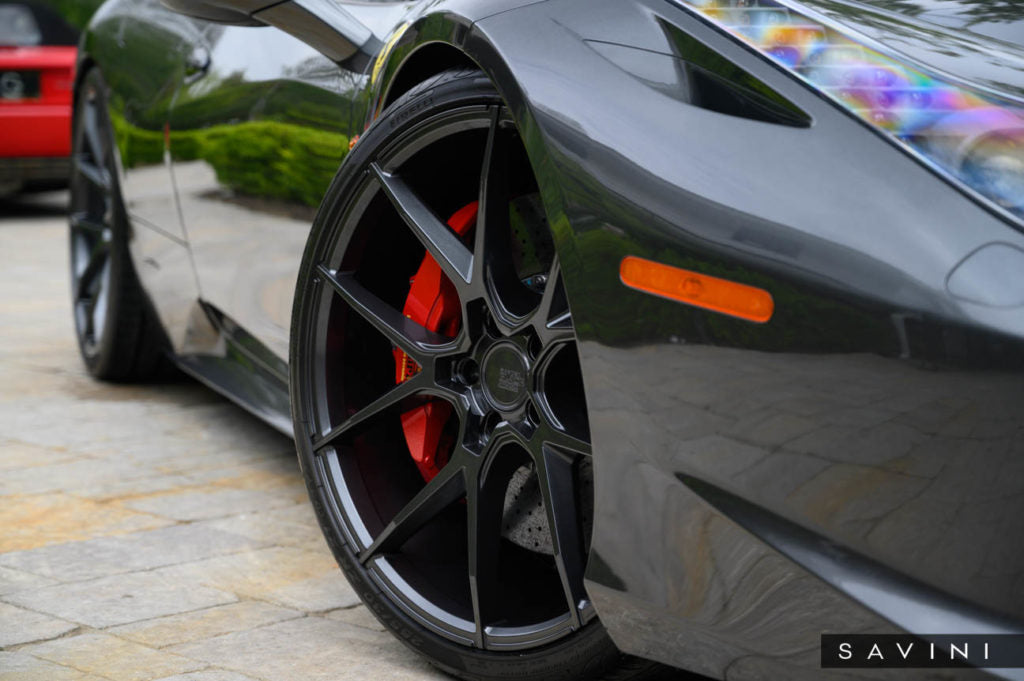 21x10.5 Savini Black Di Forza BM14 Gloss Black (Concave) – Need 4
