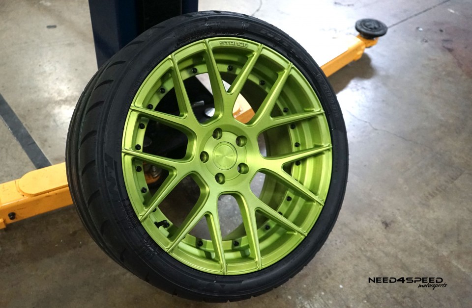 stance-sc8-brushed-velvet-antifreeze-green-wheels-01
