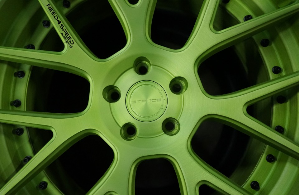 stance-sc8-green-wheels-08