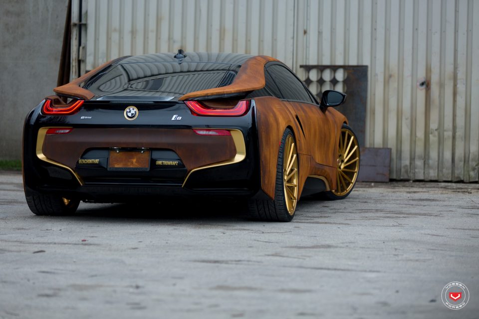  BMW I8 se oxida con ruedas Gold Vossen: necesita 4 Speed ​​Motorsports
