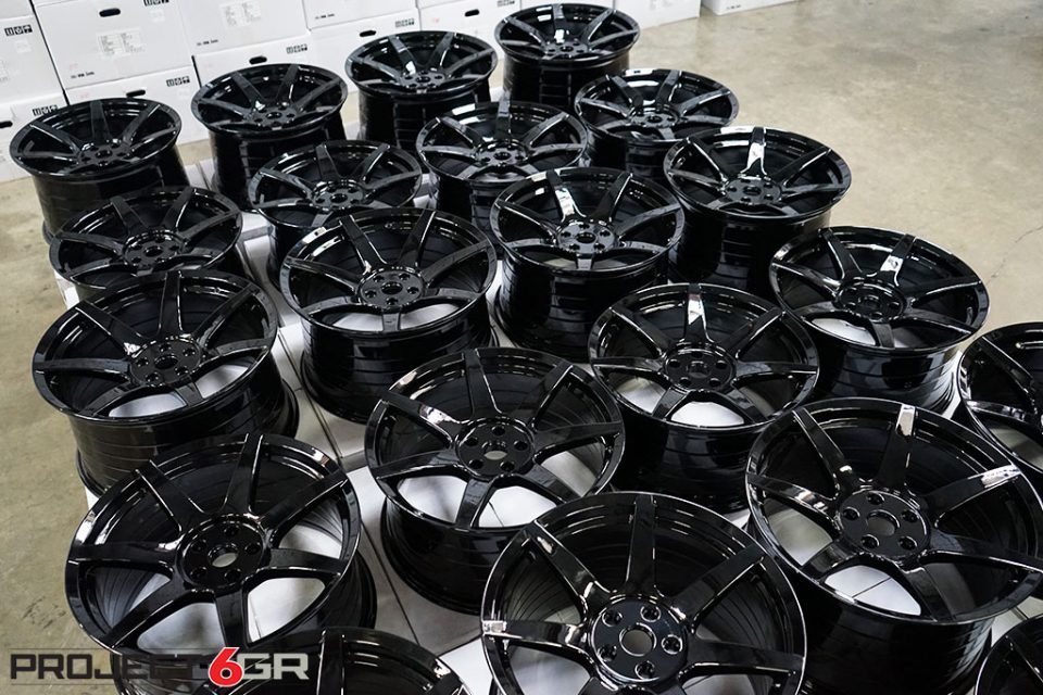 project-6gr-wheels-gloss-black-out-of-box-06