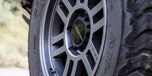 17x7.5 Vision 355 MANX 2 Overland (Satin Black)