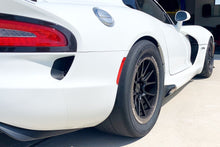 19x11 FORGELINE GS1R Beadlock (Gloss Black)