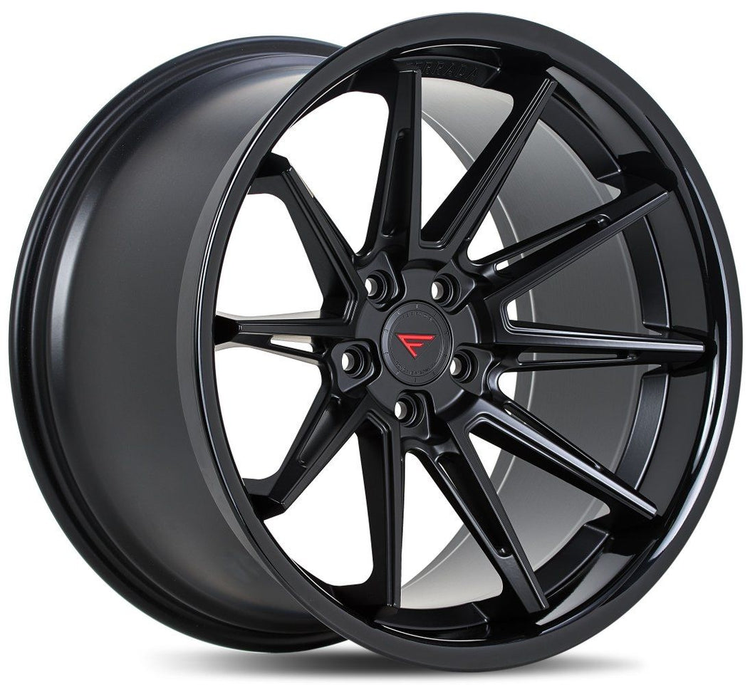 20x10.5 Ferrada CM2 Matte Black w/ Gloss Black Lip 5x4.5/114.3 40mm