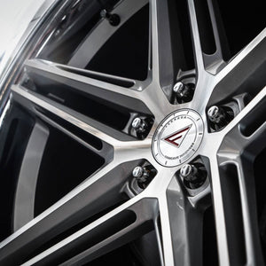 19x10.5 Ferrada CM1 Machined Silver w/ Chrome Lip 5x4.5/114.3 25mm