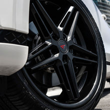 19x10.5 Ferrada CM1 Matte Black w/ Gloss Black Lip 5x4.5/114.3 25mm