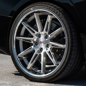 22x10.5 Ferrada CM2 Machined Silver w/ Chrome Lip 5x112 28mm