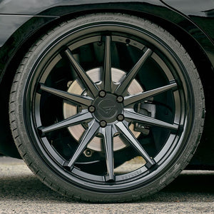 22x9.5 Ferrada FR4 Matte Black w/ Gloss Black Lip 5x112 15mm