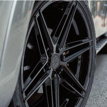 22x9.5 Ferrada FT4 Gloss Black 6x135 20mm