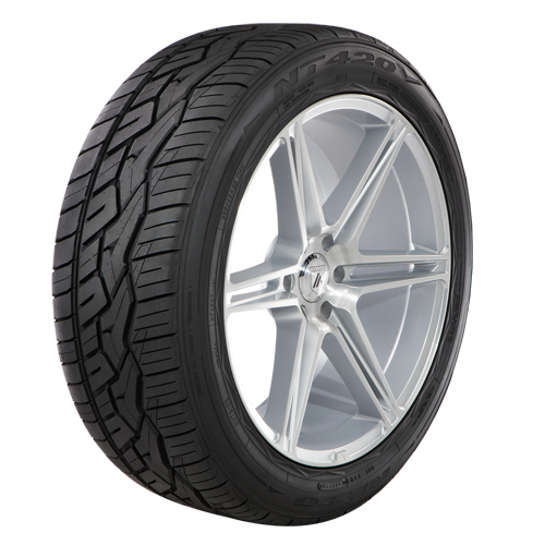 Nitto NT420V 285/50-20 116V N207-640