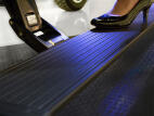 AMP Research 1999-2006 Chevy/GMC Silverado/Sierra Extended/Crew PowerStep - Black