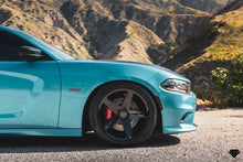 Staggered full Set - (2) 24x9 Blaque Diamond BD-15 Gloss Black (2) 24x10 Blaque Diamond BD-15 Gloss Black