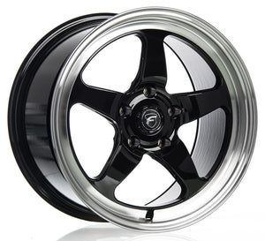 18x9 Forgestar D5 DragPack Gloss Black Machined Lip