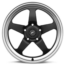 18x9 Forgestar D5 DragPack Gloss Black Machined Lip