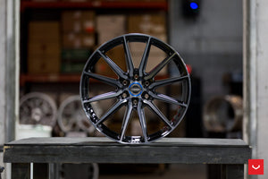 22x9.5 Vossen HF6-1 Silver Polished (Hybrid-Forged)