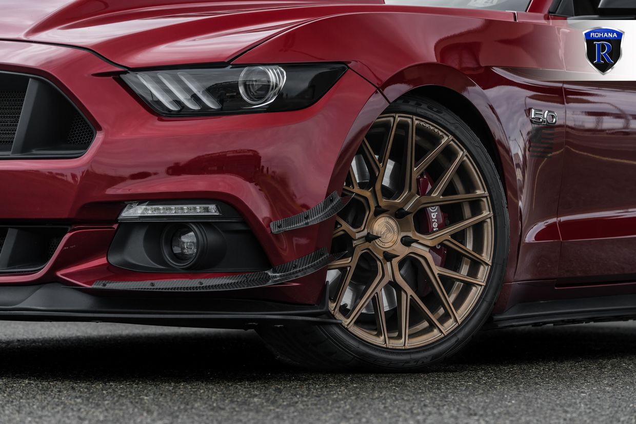 Rohana RFX10 Brushed Bronze on Ford Mustang GT
