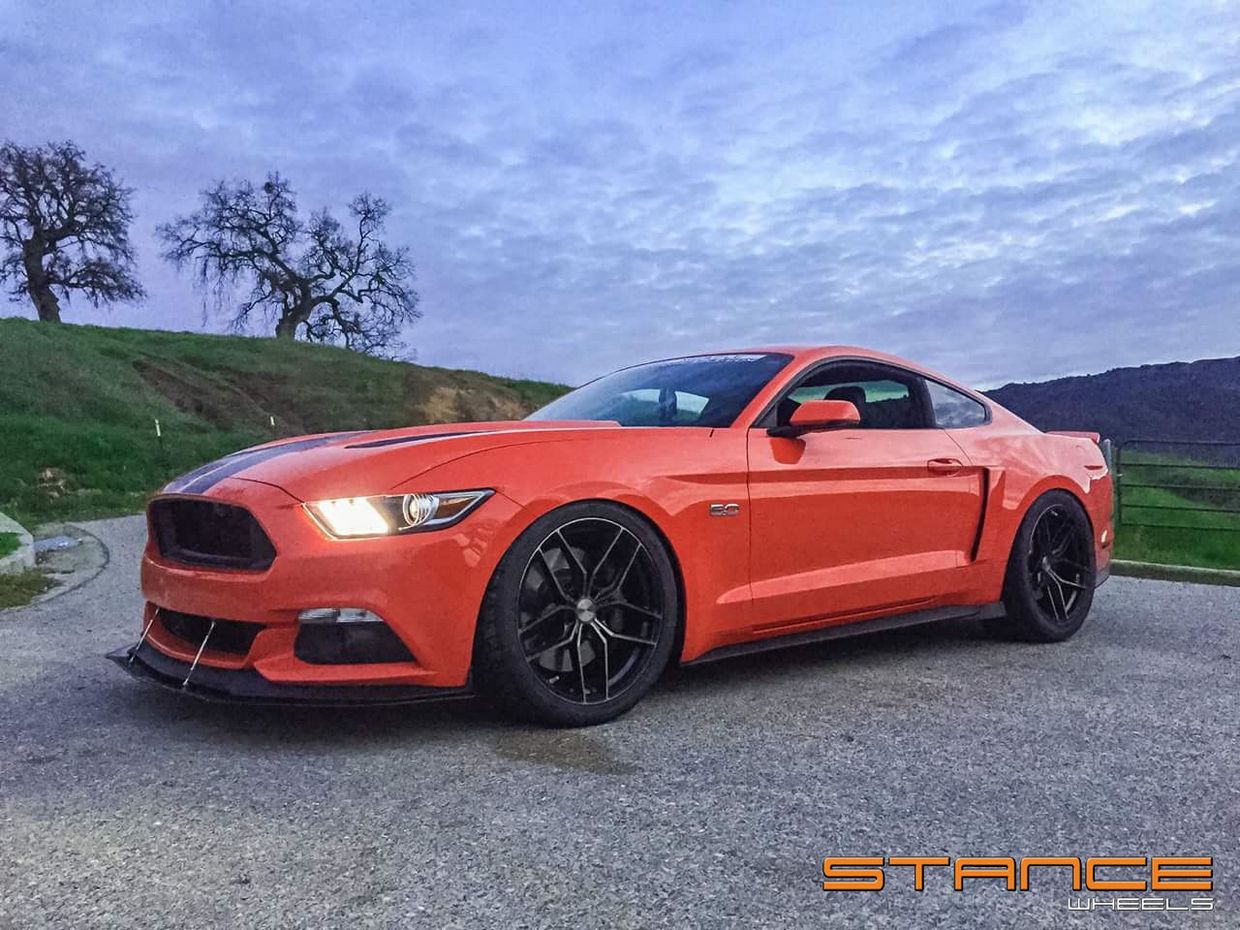 Stance SF03 on Ford Mustang