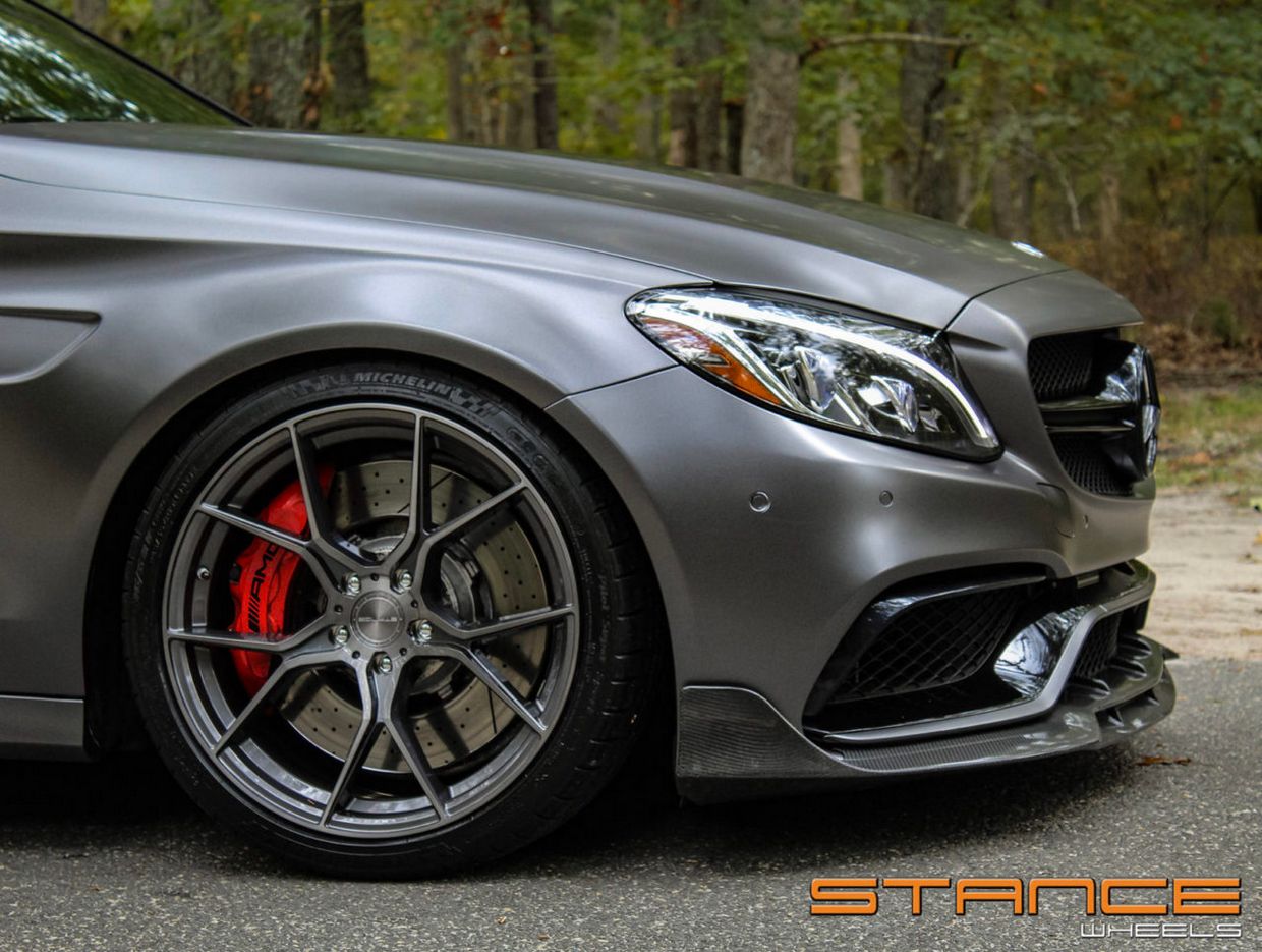 Stance SF07 on Benz C63S
